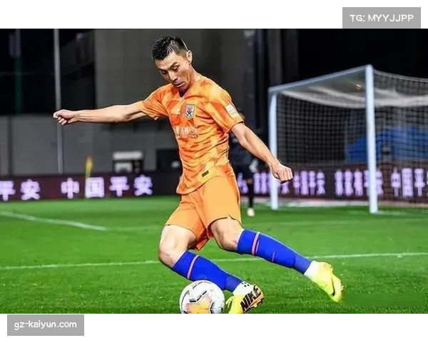 郑铮老将经验依旧宝贵 泰山后防定海神针作用不减